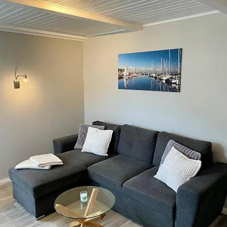 & Lotte Börgerende-Rethwisch